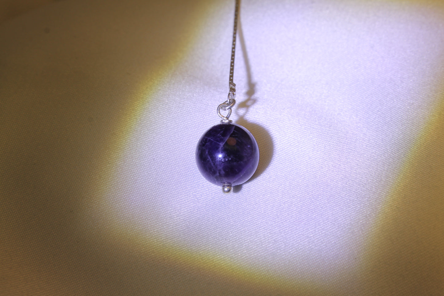 Μενταγιόν Χειροποίητο από ασήμι, με ενεργειακή ορυκτή πέτρα Αμέθυστος, Μοντέρνο σχέδιο (ME0250)