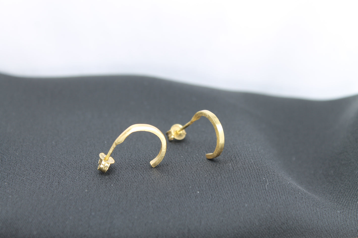 Σκουλαρίκι Χειροποίητο σε Γεωμετρικό Σχήμα από ασήμι, επιχρυσωμένο 18k (SK0351)